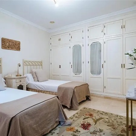 Feriehus Casa Palacio Sxviii Con Piscina En Centro Historico De *